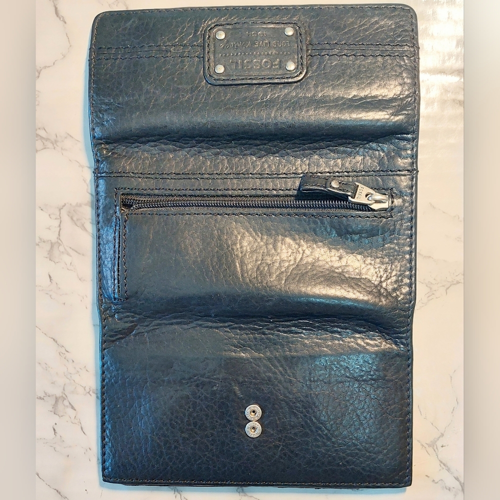 Fossil Black Pebbled Leather Tri-fold Wallet - Picture 5 of 7